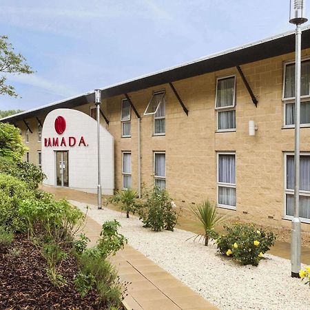 Ramada Oxford Hotel Waterstock Екстериор снимка